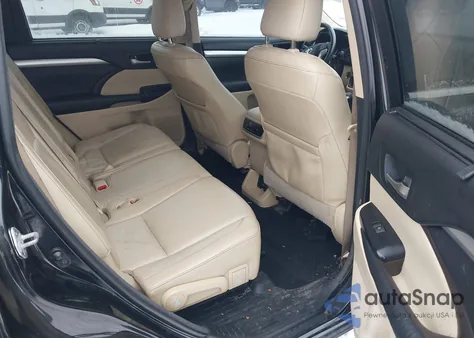 2016 Toyota Highlander Xle V6 z USA, uszkodzony, nr VIN 5TDKKRFH9GS145940